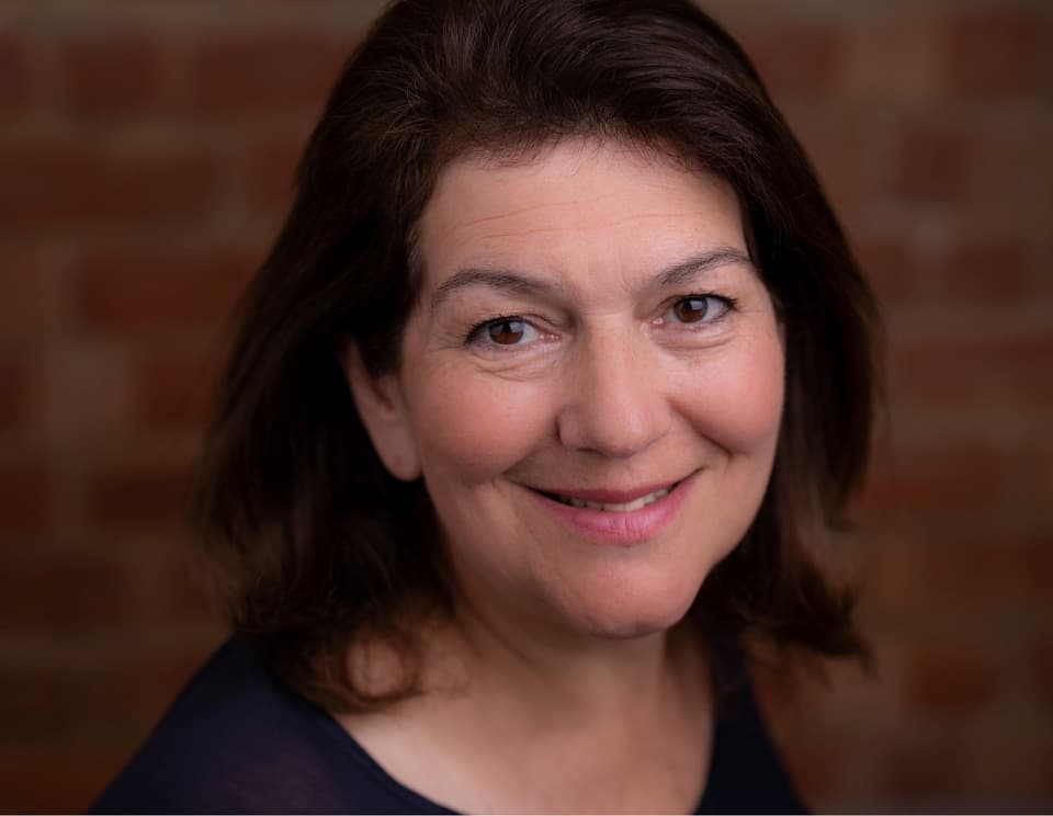 Karoline Newman headshot