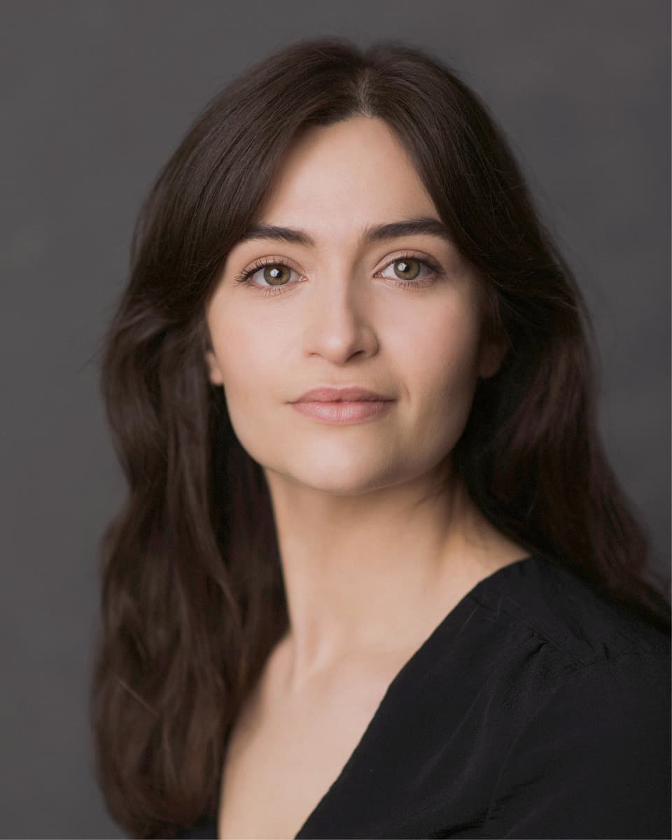 Elizabeth Custodio headshot