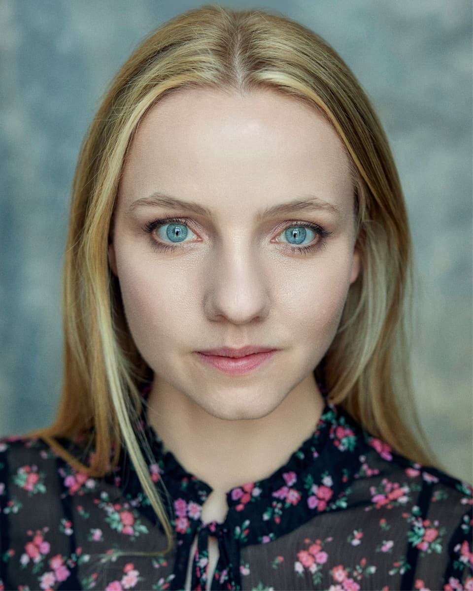 Sophie Ash headshot